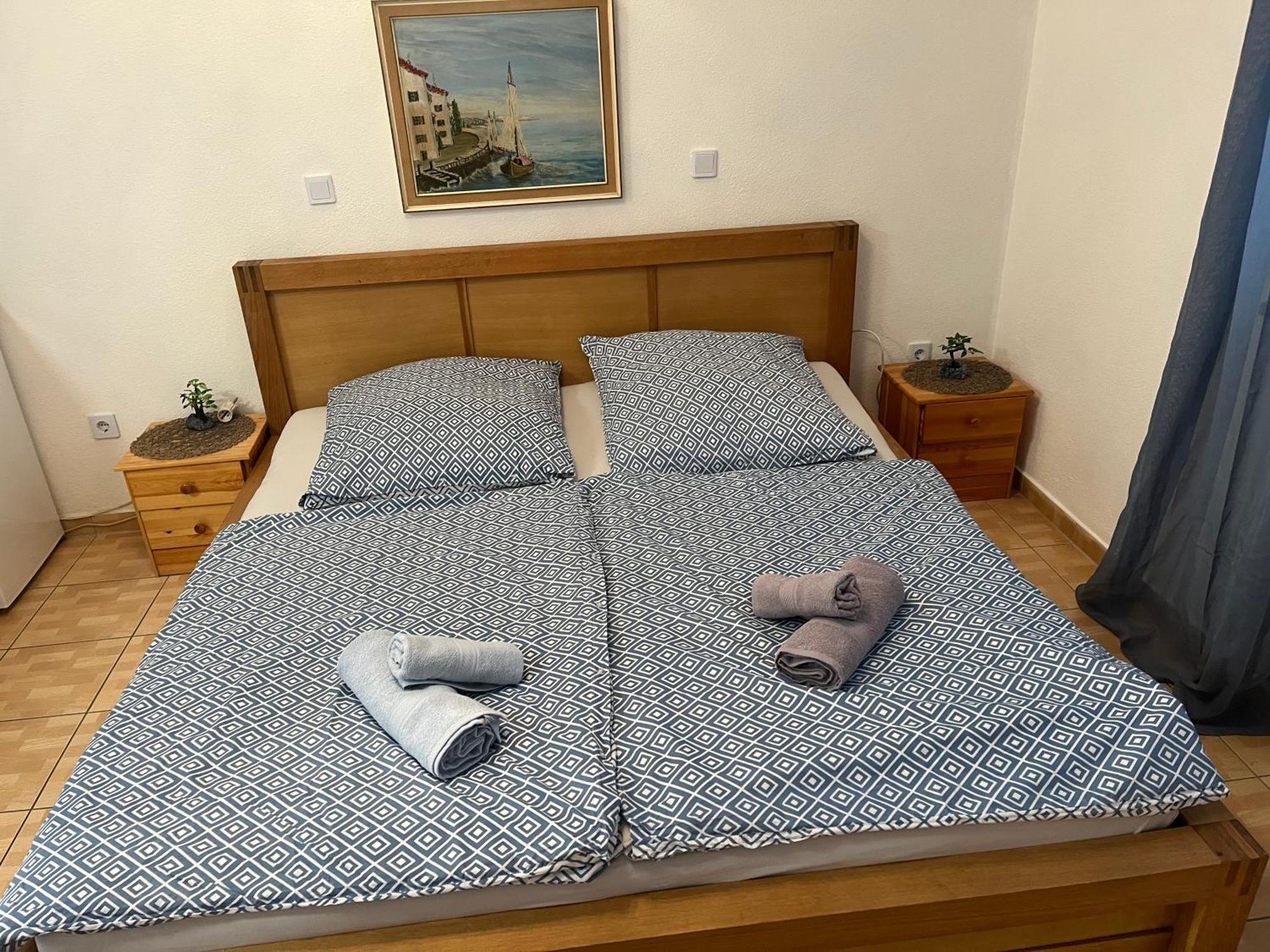 Apartments Marija Malinska Ngoại thất bức ảnh